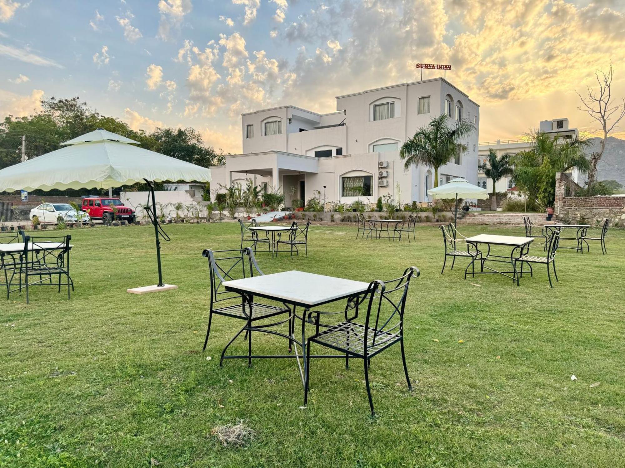 Surya Uday Villa Udaipur Eksteriør billede